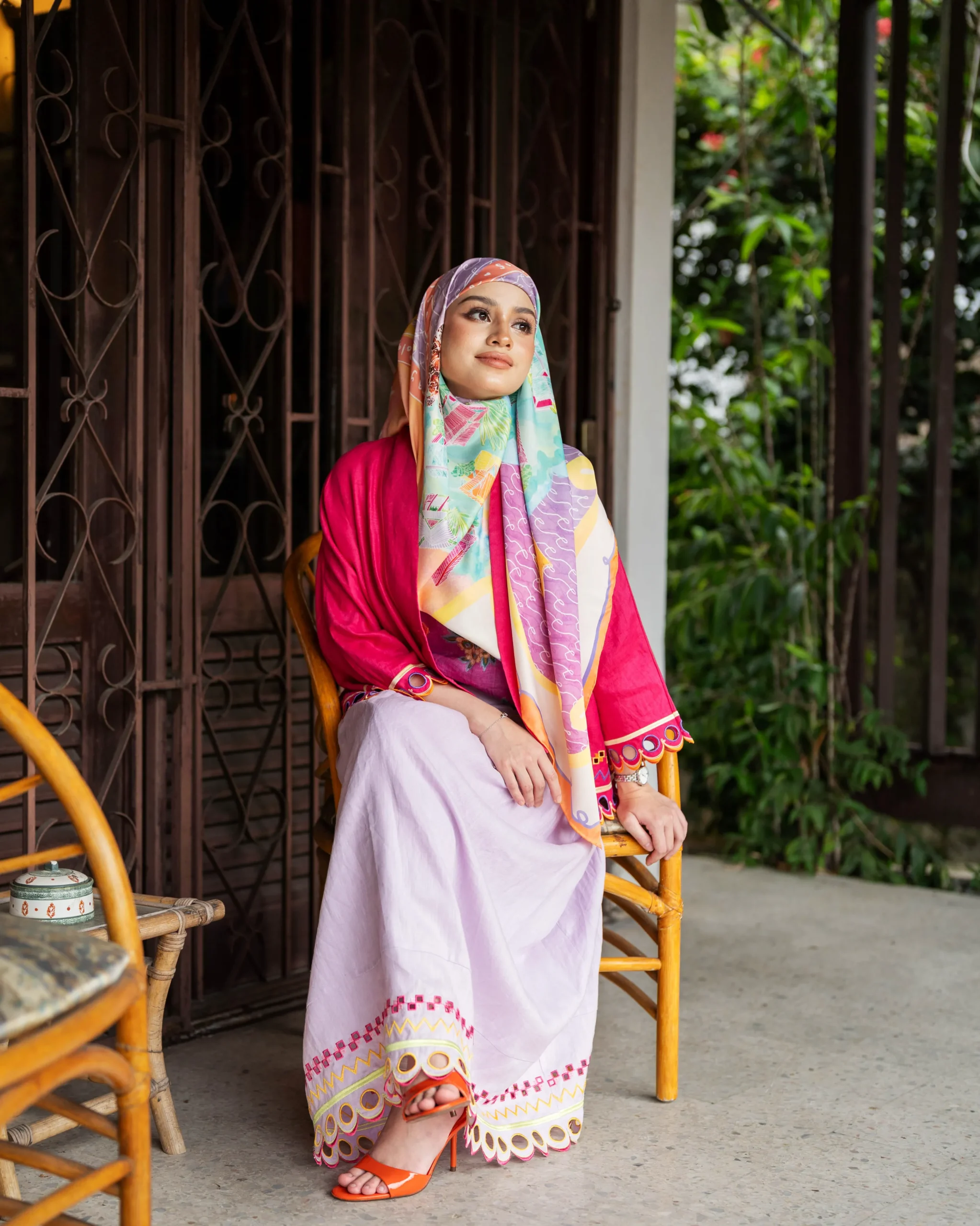 Wanderer (Twill Satin Square) - Image 3