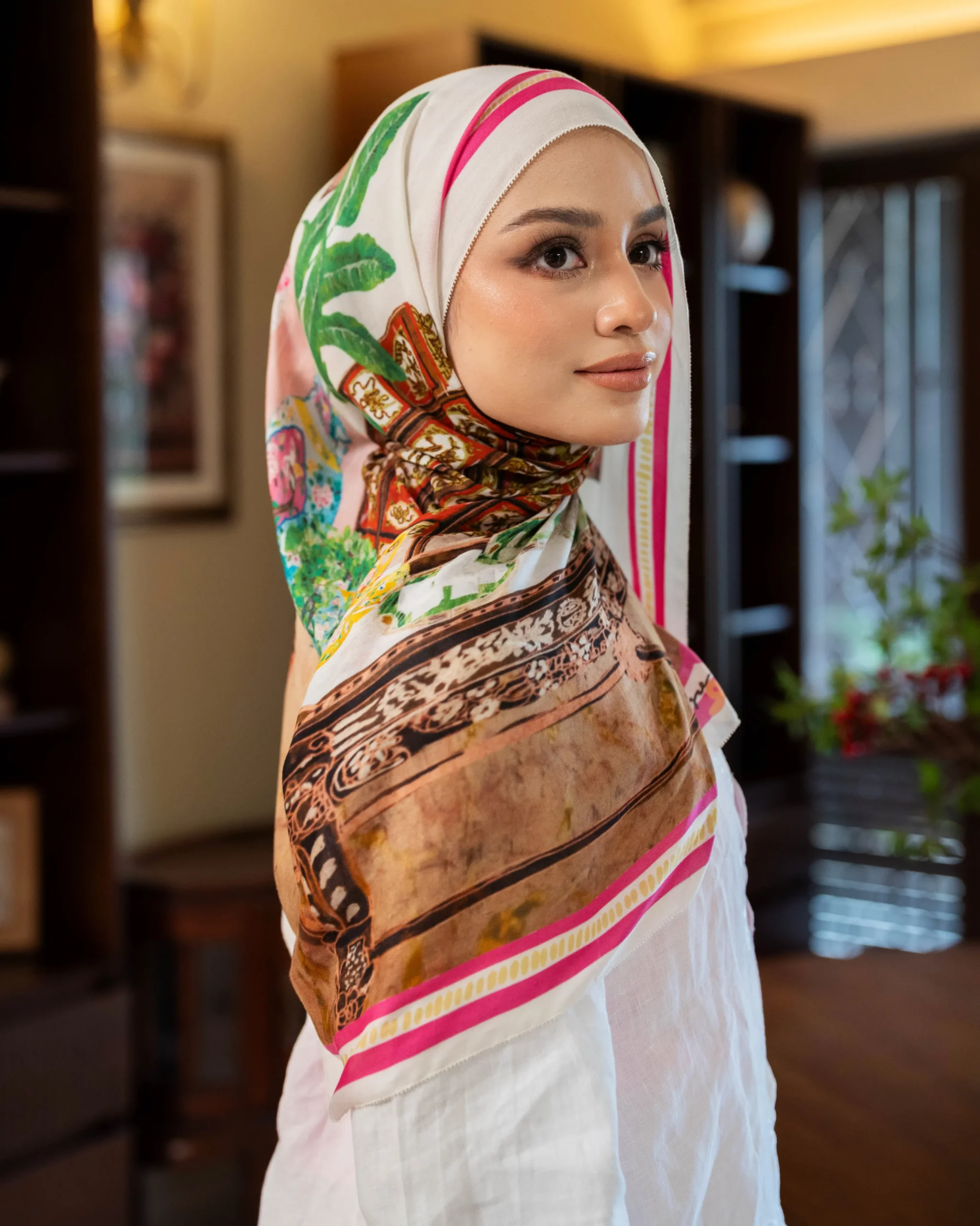Atelier (Twill Modal Shawl) - Image 4